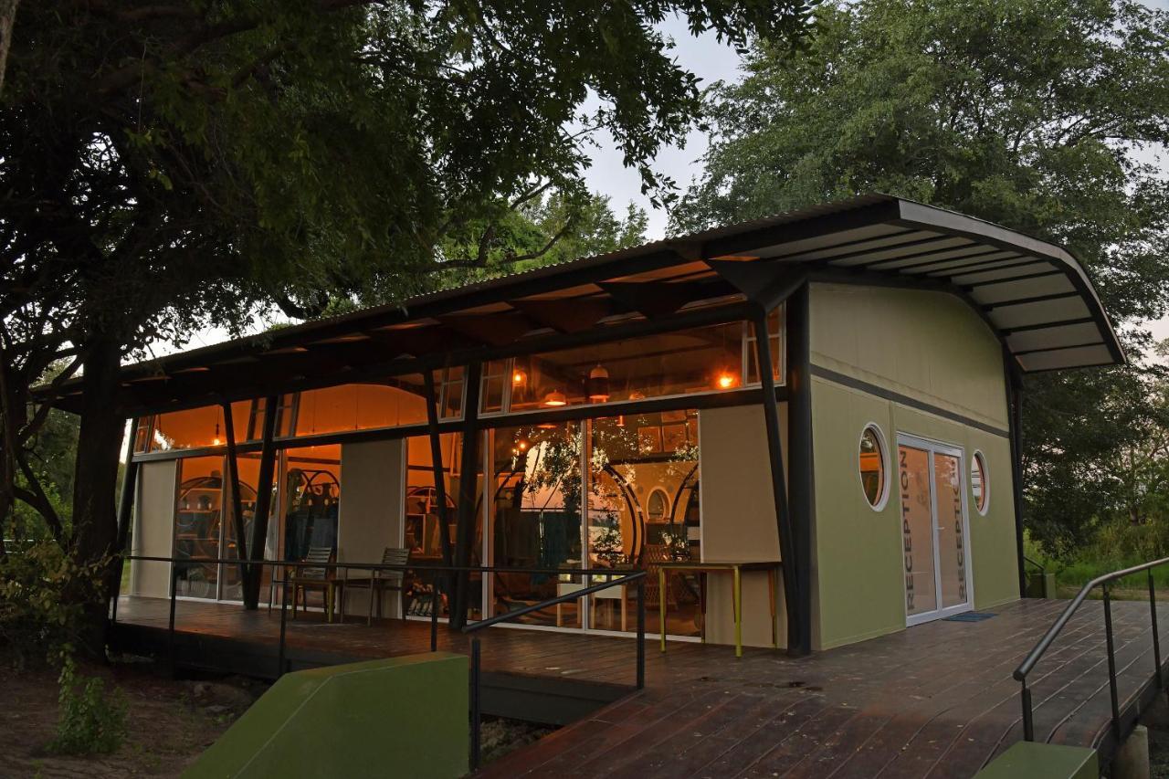 קטימה מולילו Zambezi Mubala Lodge מראה חיצוני תמונה